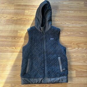 Patagonia ✨ Reversible Hooded Sherpa Vest